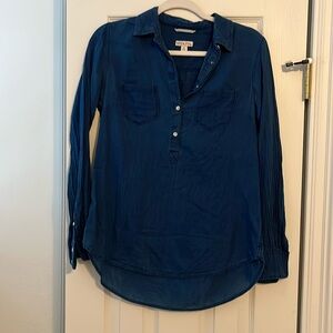 Size Small 100% Cotton Partial Button Down Chambray/denim look